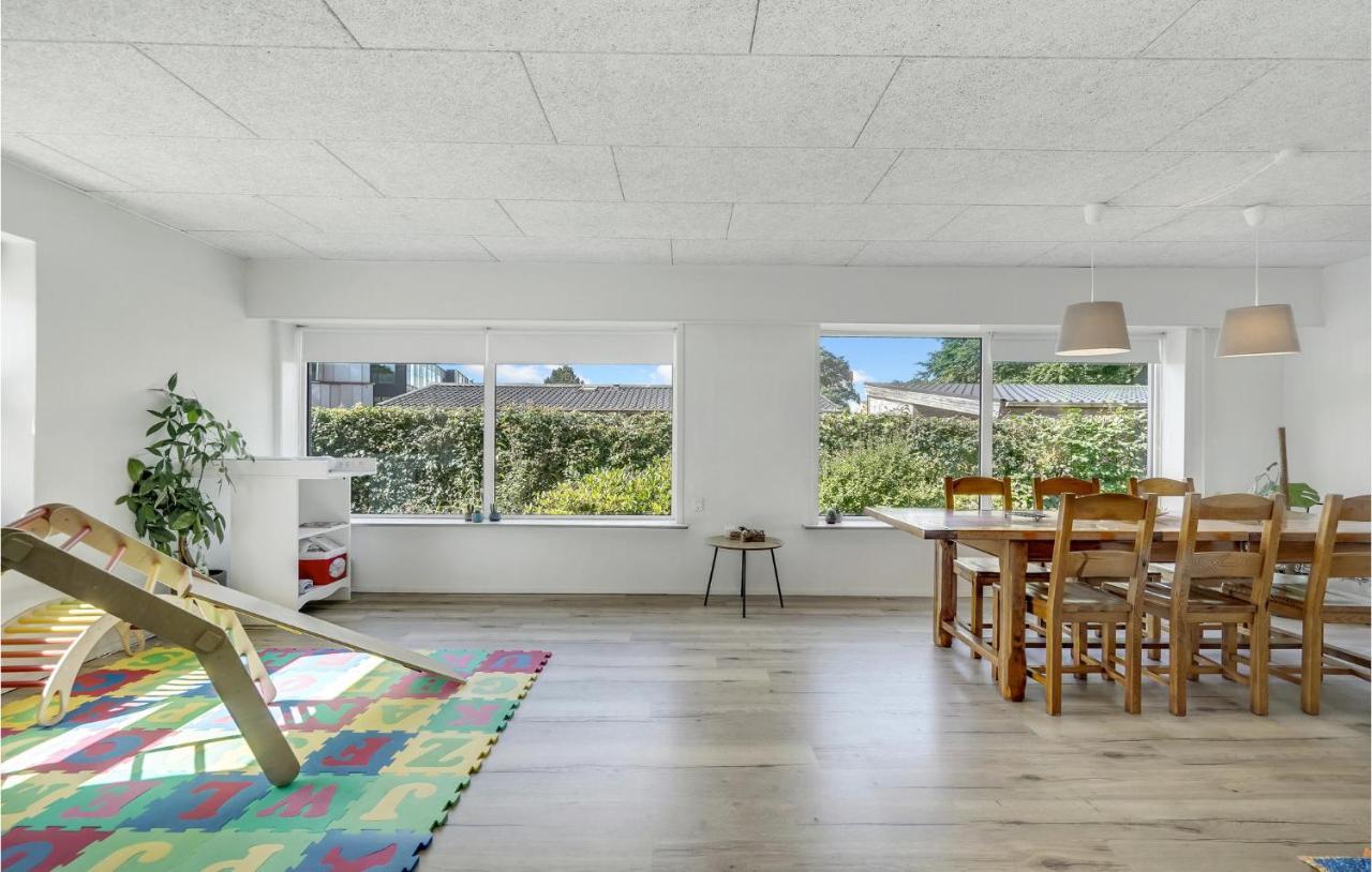 Nice In With Kitchen Holiday home Billund